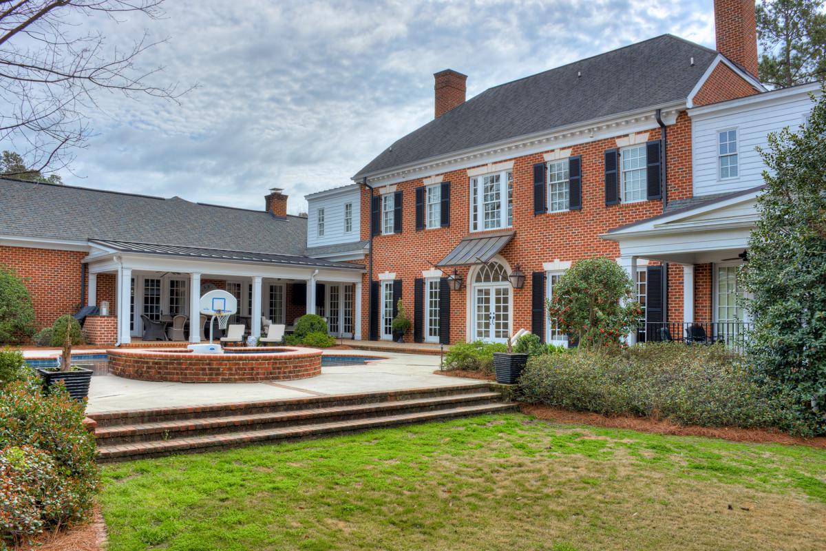 CUSTOM BUILT HOME IN GATED COMMUNITY Luxury Homes Mansions