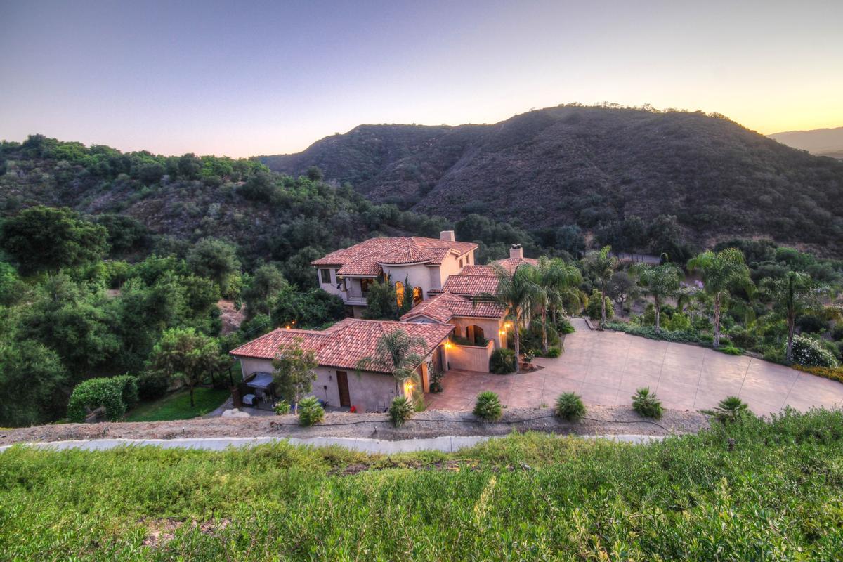 TUSCANY ESTATE IN DE LUZ California Luxury Homes Mansions For Sale