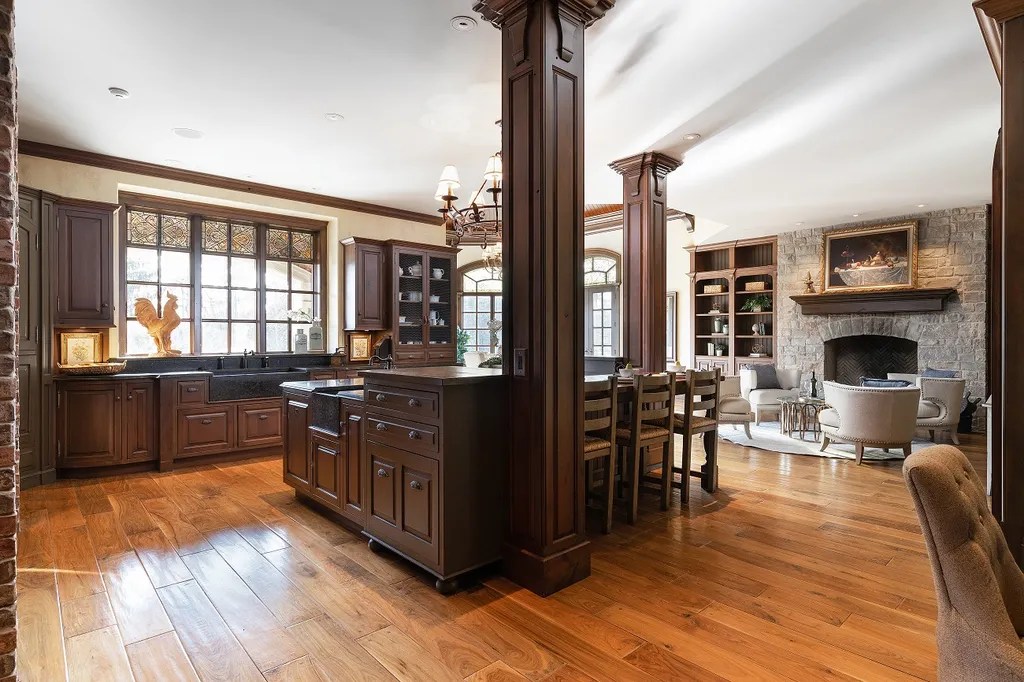 Exquisite Country Estate on 22 Acres A Showcase of OldWorld Elegance