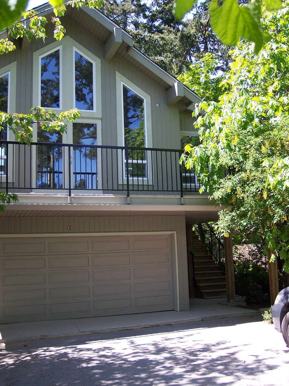 Decks Waterfront Stay Langford Lake Bay