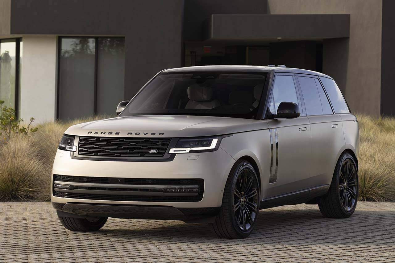 Explore the UAE with Range Rover Rental Luxury Cars Rent