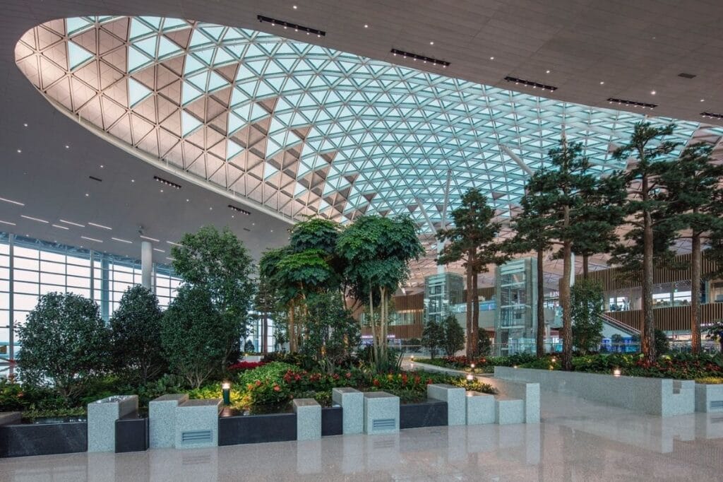 Top 15 Most Comfortable & Luxurious Airports In the World