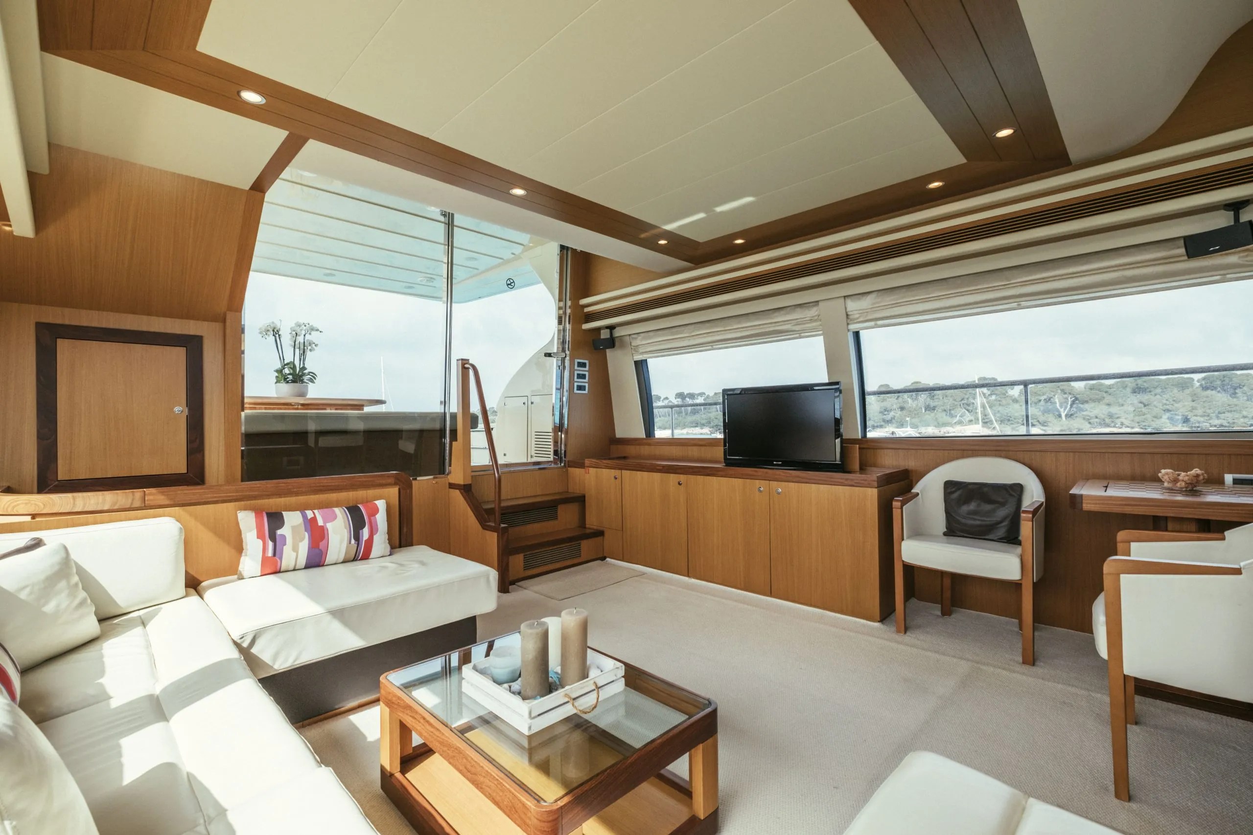 French Riviera Yacht Rentals Ferretti Altura 690 LUXURY LINERS