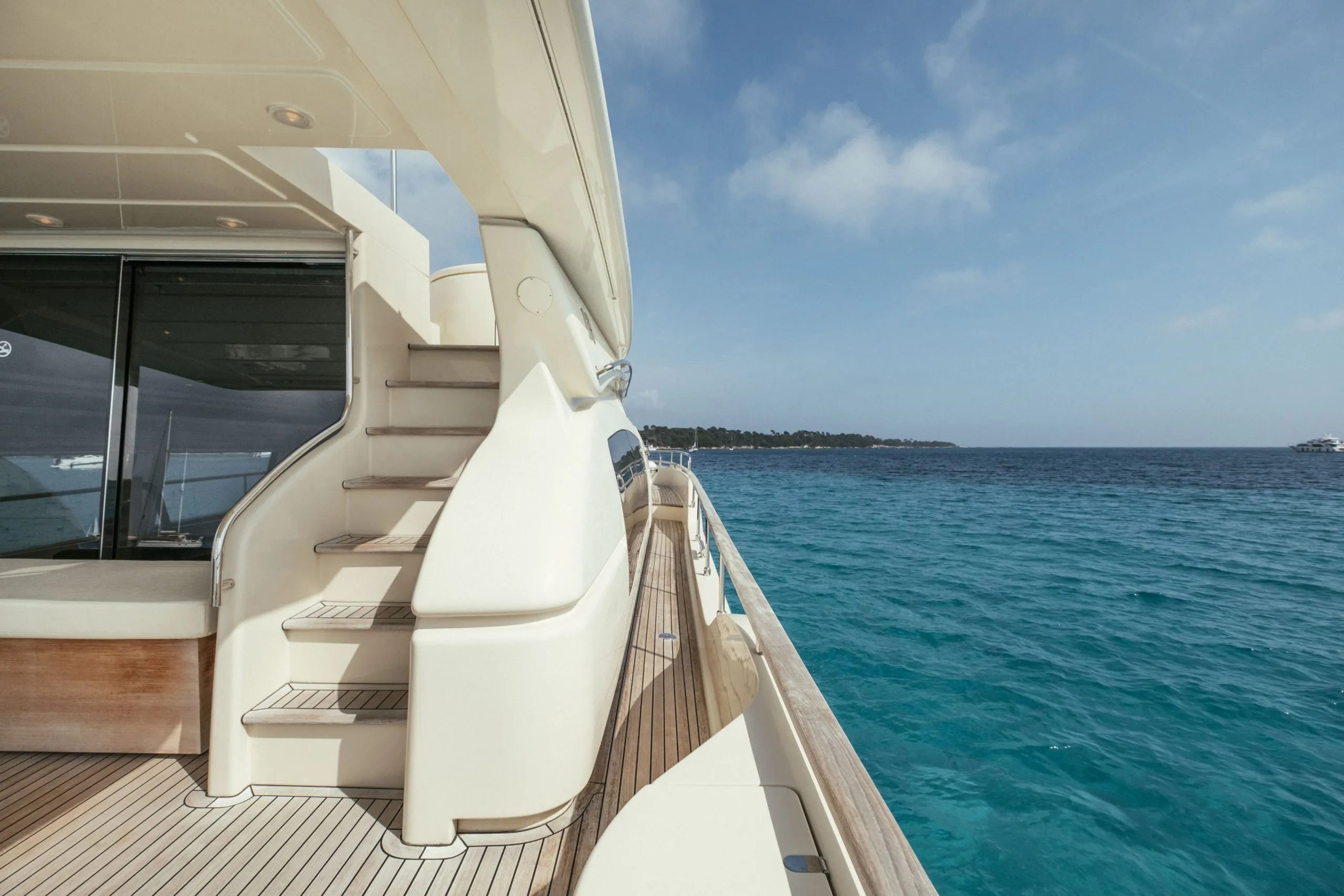 French Riviera Yacht Rentals Ferretti Altura 690 LUXURY LINERS