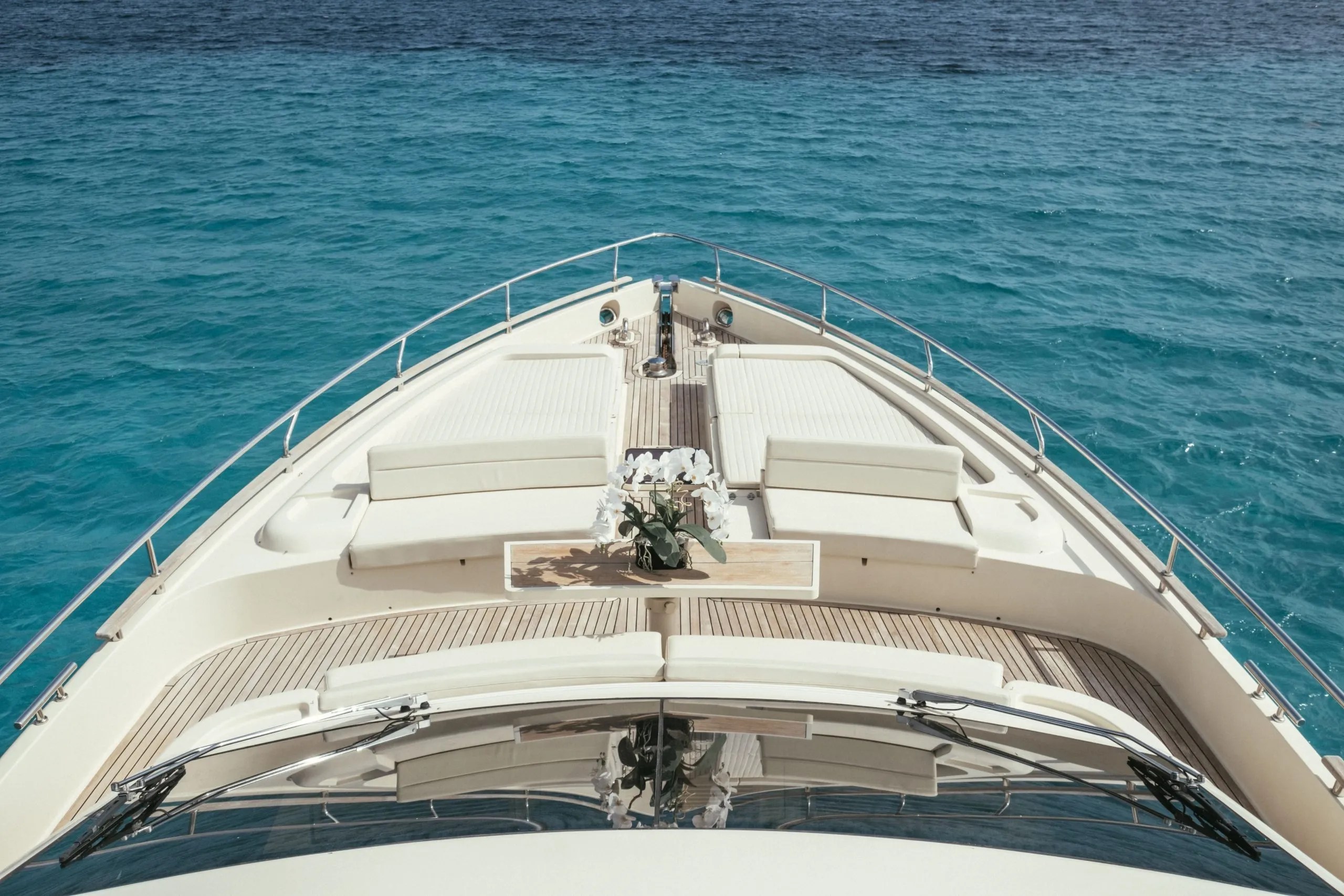 French Riviera Yacht Rentals Ferretti Altura 690 LUXURY LINERS