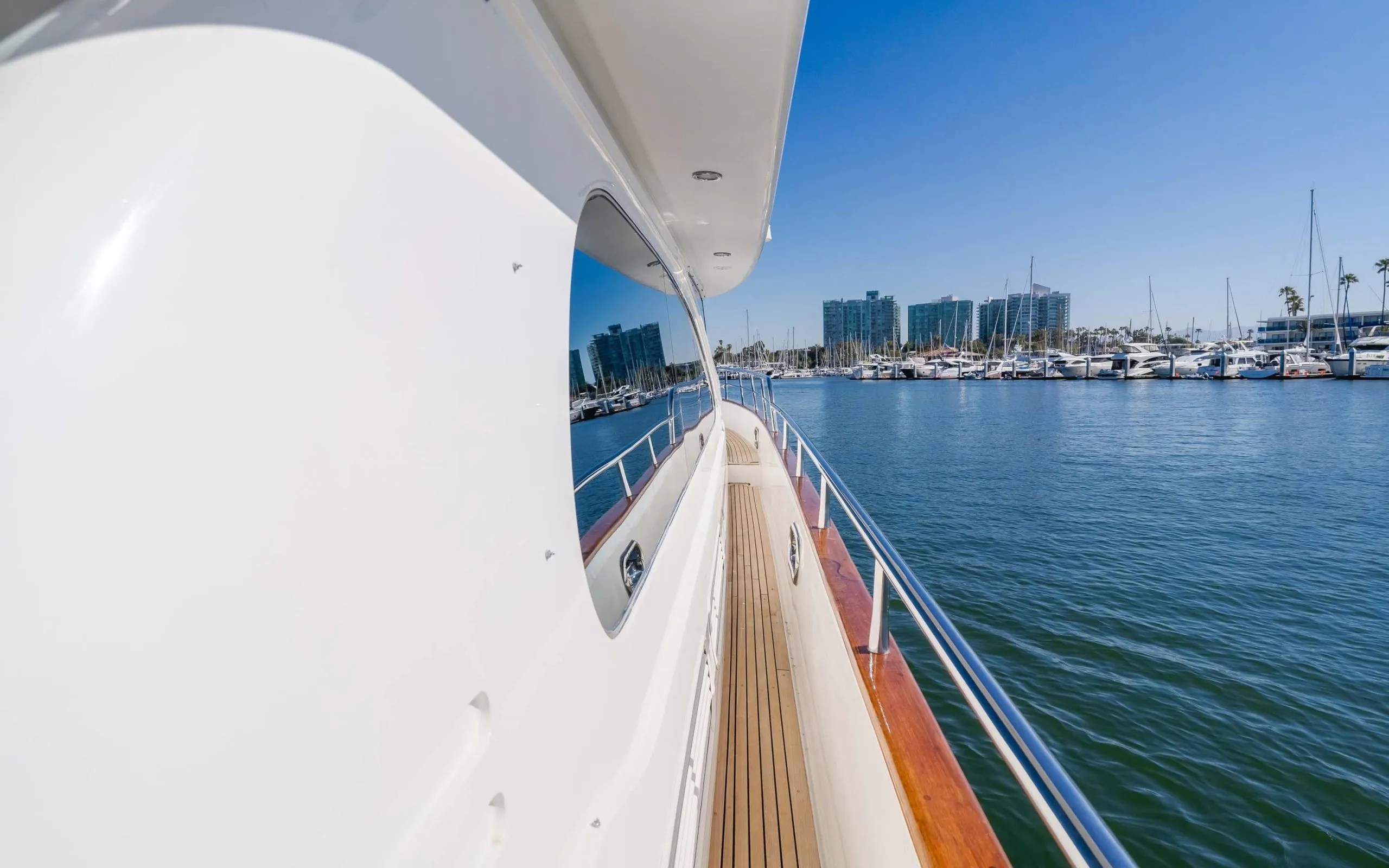 Marina del Rey Yacht Rental 72′ Yaretti LUXURY LINERS LUXURY