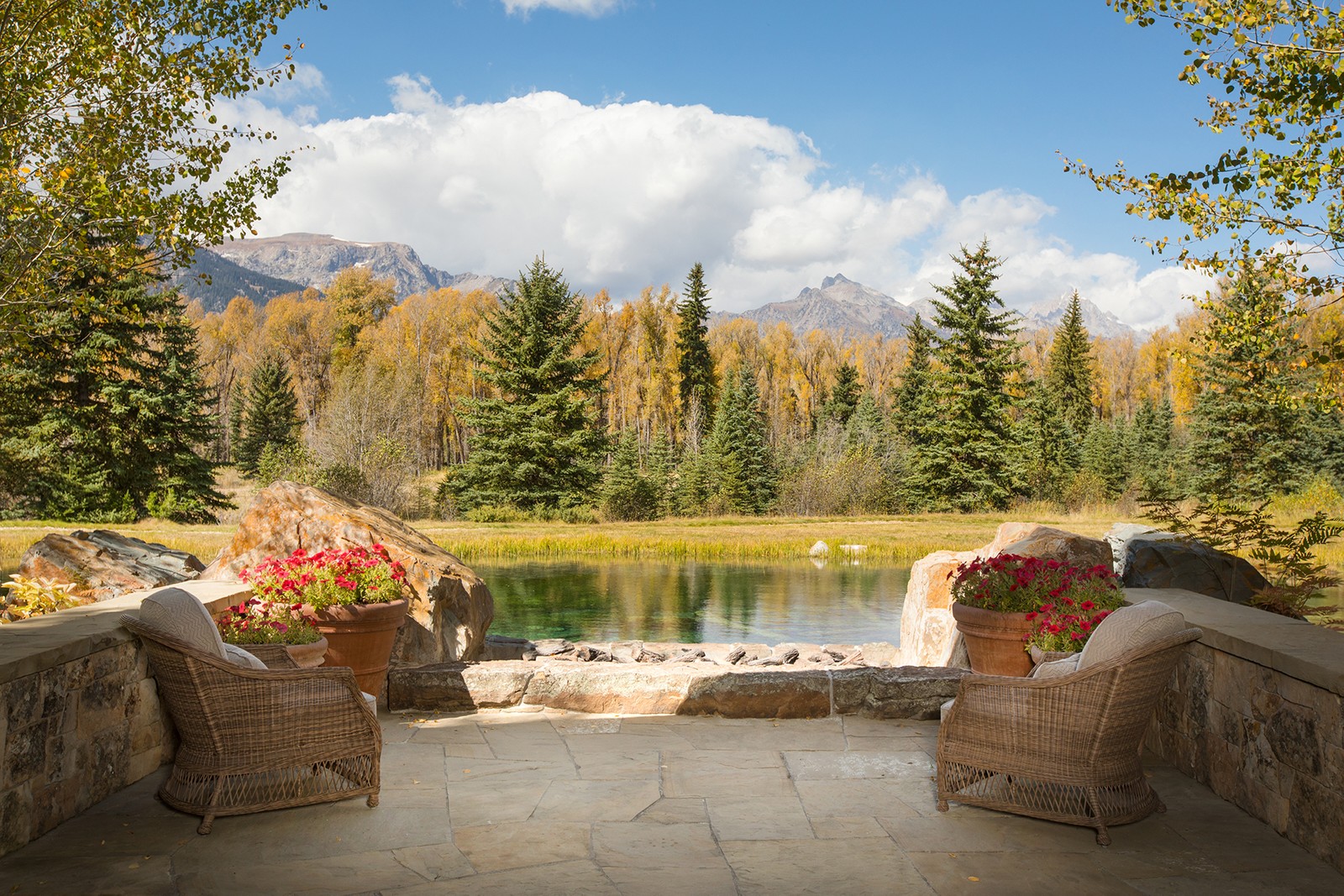 7555 BAR B BAR RIVER ROAD Luxury Pulse Real Estate United States