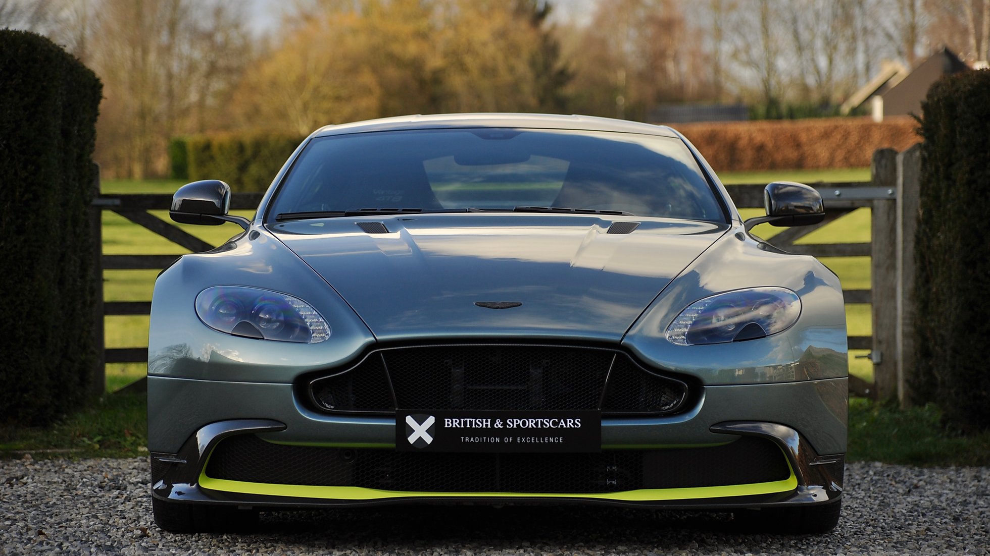 Aston Martin Vantage GT8 ex.1 of 150 Luxury Pulse Cars United