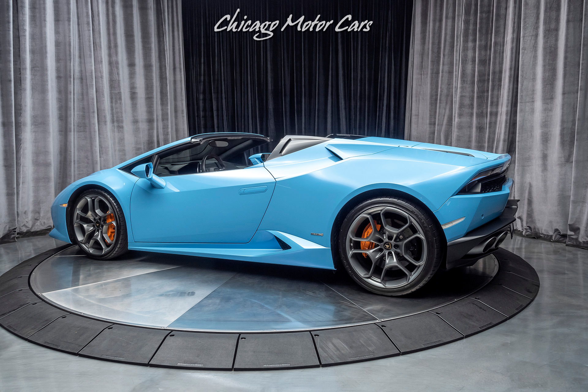 For sale 2016 Huracan LP6104 Spyder Chicago Motor Cars