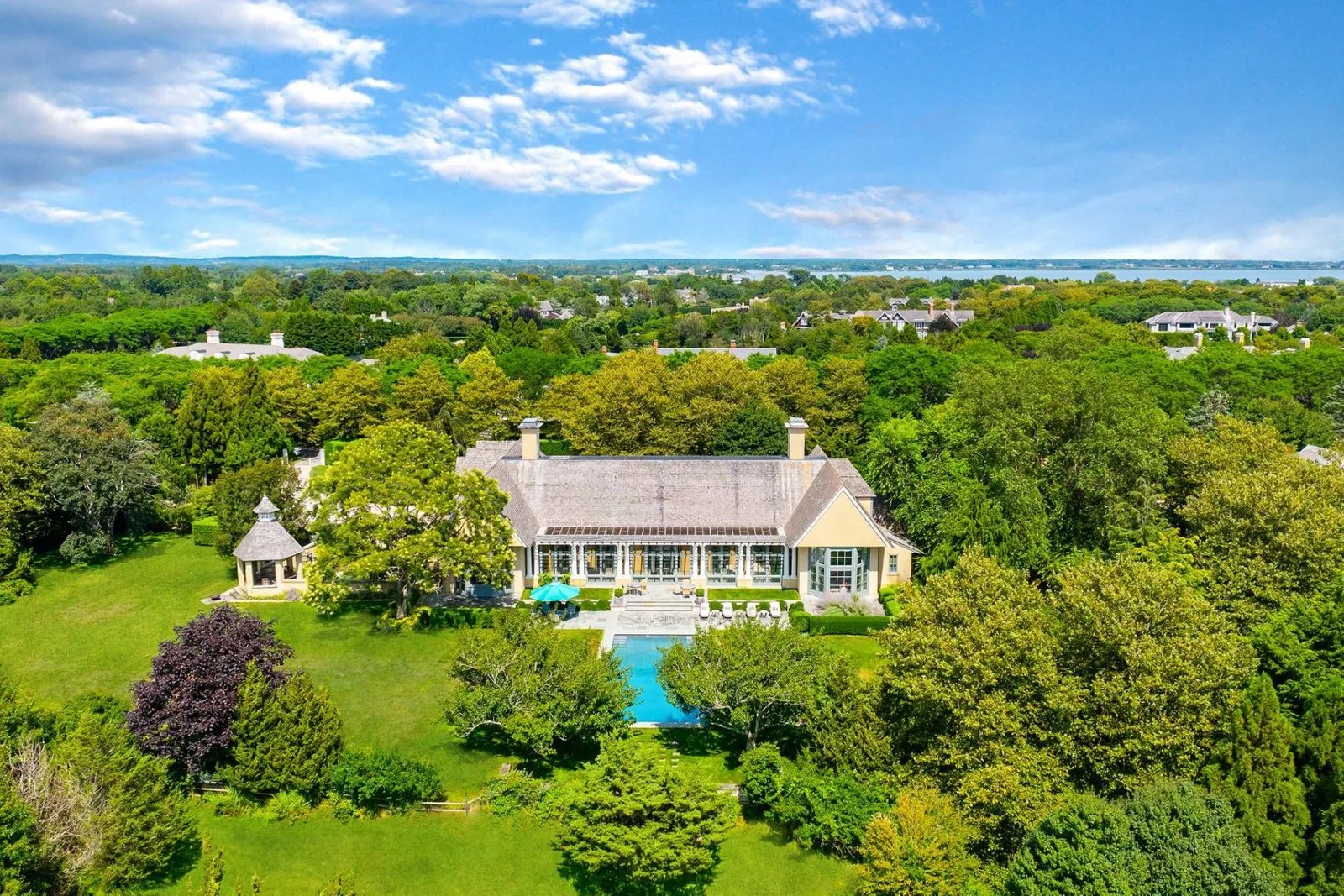 160 Jule Pond Dr Water Mill, New York, 11968 United States Sotheby's