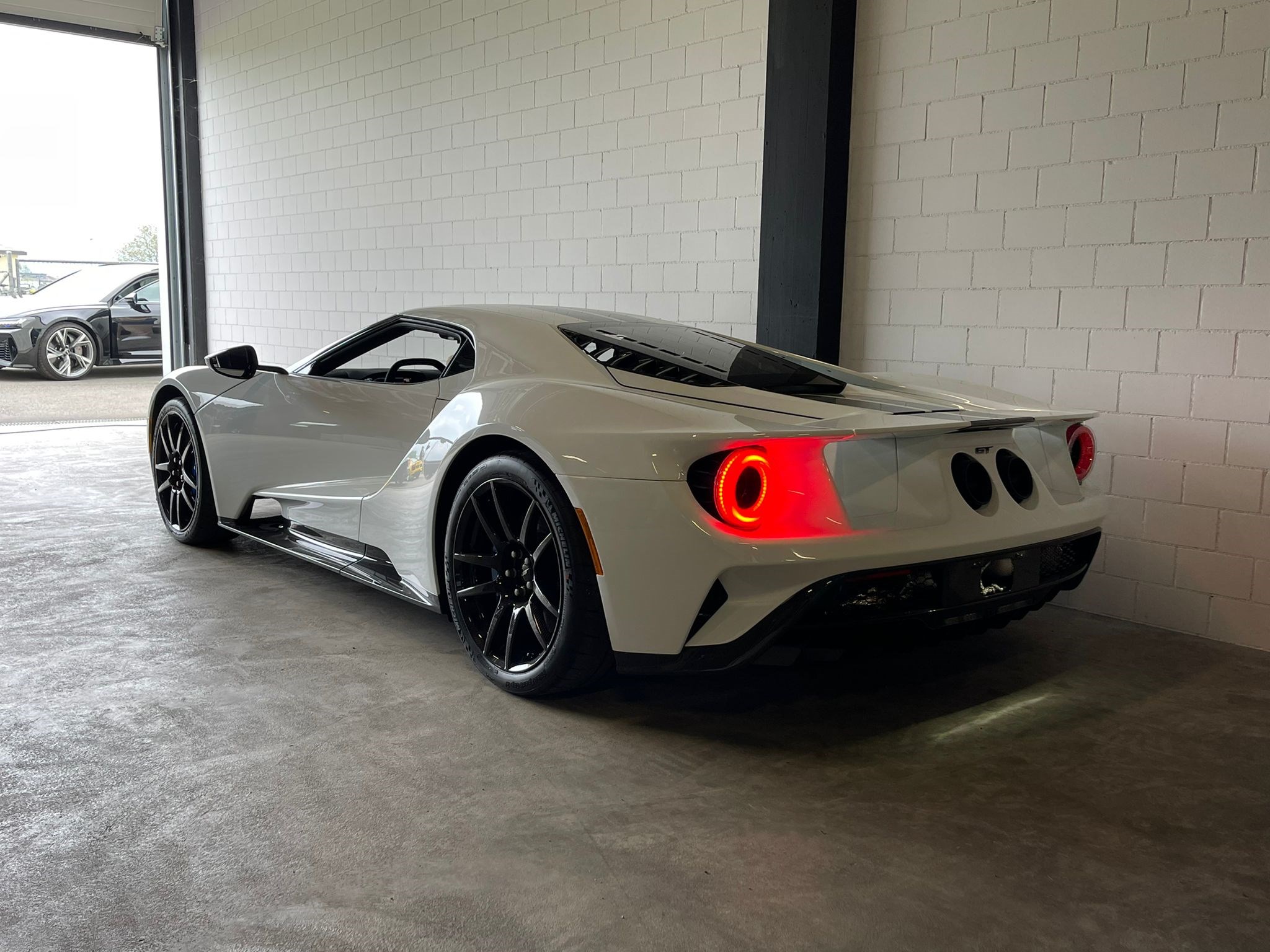FORD GT CARBON SERIES ToyStore AG Swaziland For sale on LuxuryPulse.