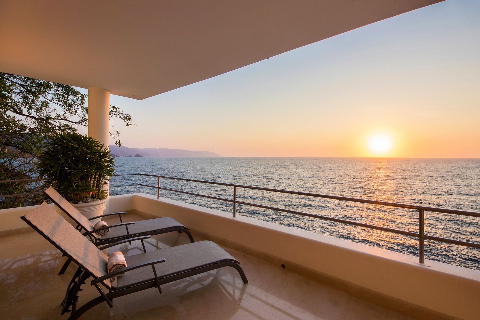 Villa Balboa; Relaxation and ultimate Ocean Views