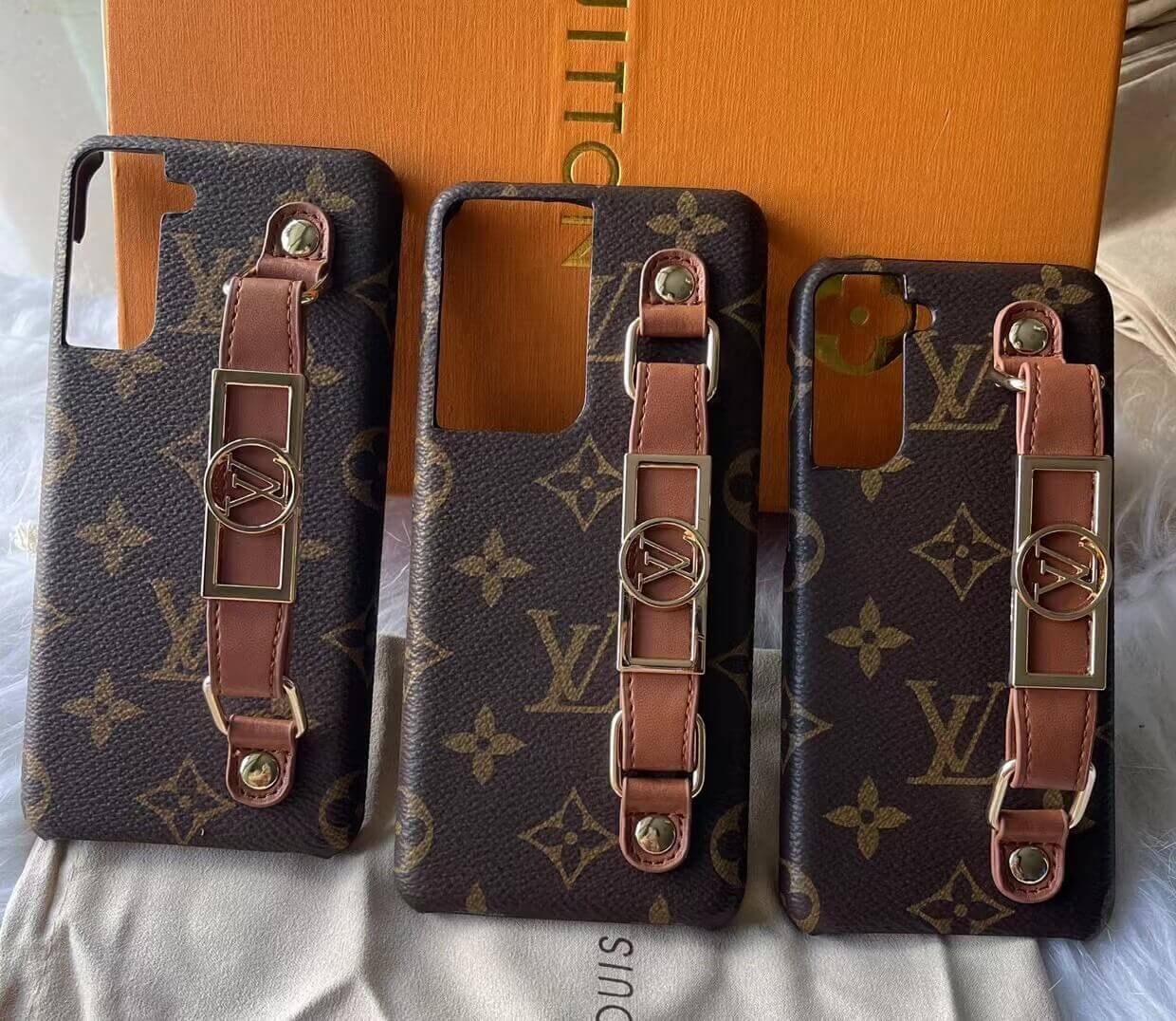 Louis Vuitton Wrist band Case for Samsung Galaxy S21 Luxury Phone