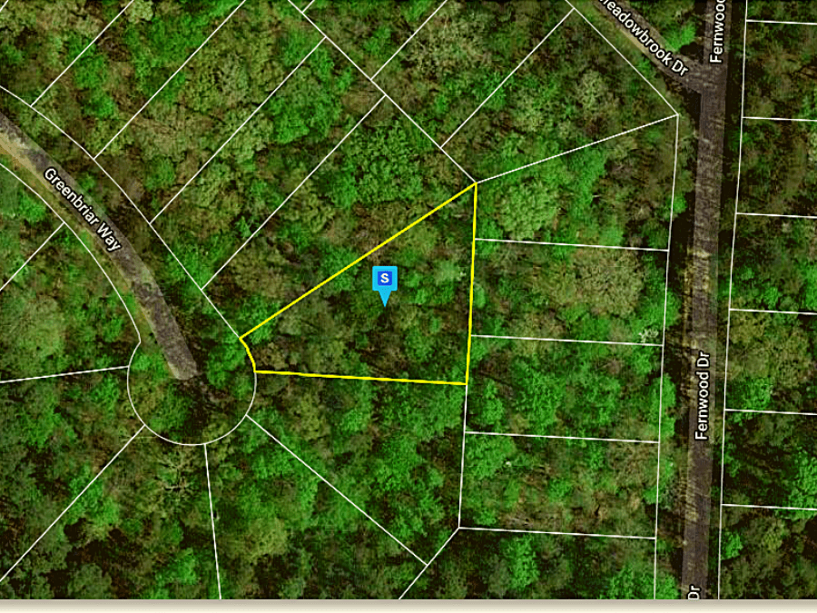 Incredible 0.35 Acre wooded property with Fox Wood Hills Amenities