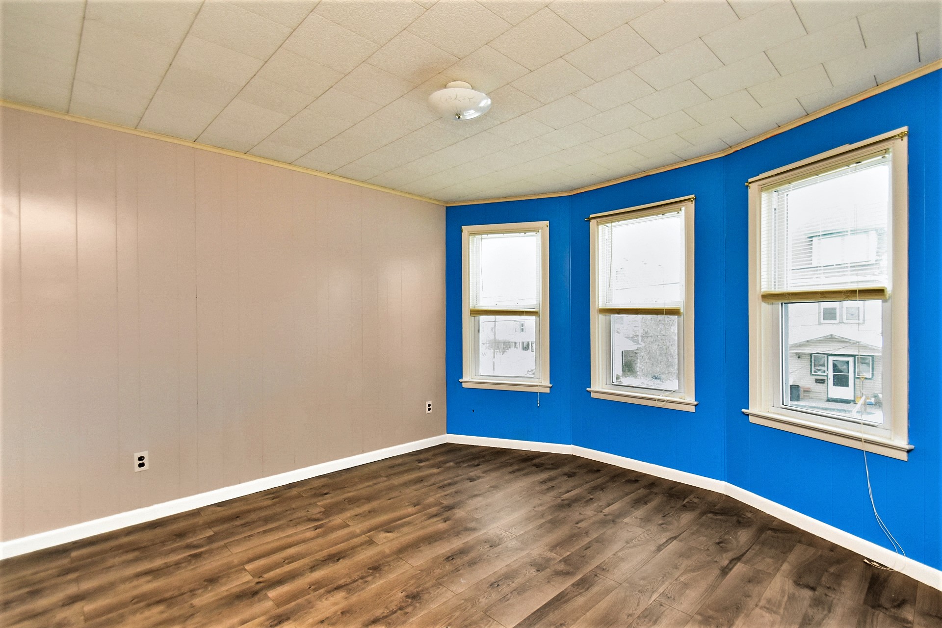 159 E Madison Street, Easton The Bottitta Team