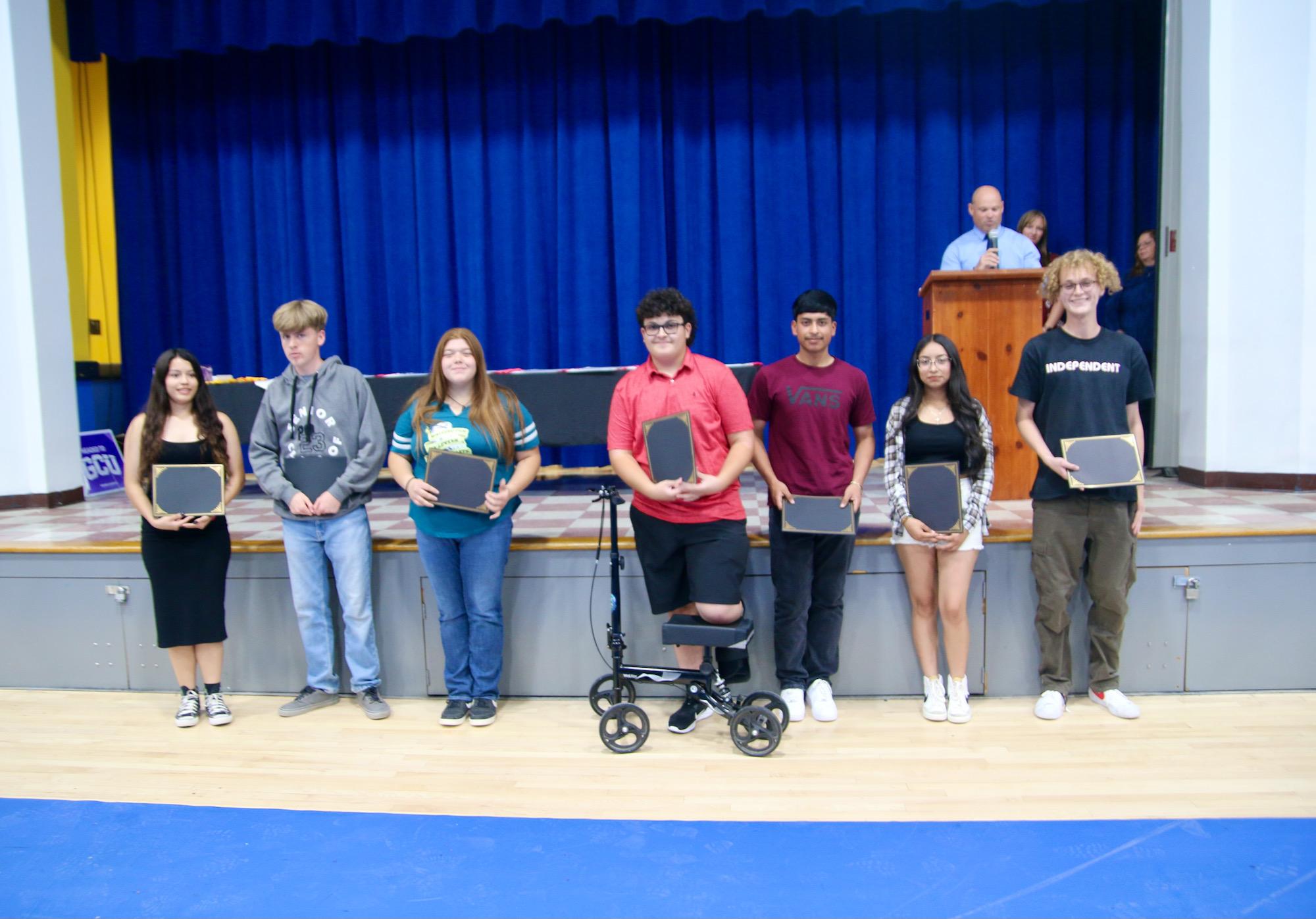 L.V. Community Donates Record Amount to LVHS Seniors Lucerne Valley