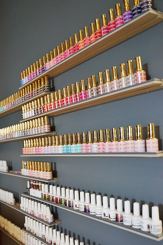 Nail Salon 55317 Lvy Nails of Chanhassen, Minnesota 55317 Gel Manicure, Dipping Powder, Spa