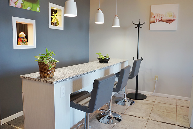 Nail Salon 55317 Lvy Nails of Chanhassen, Minnesota 55317 Gel Manicure, Dipping Powder, Spa