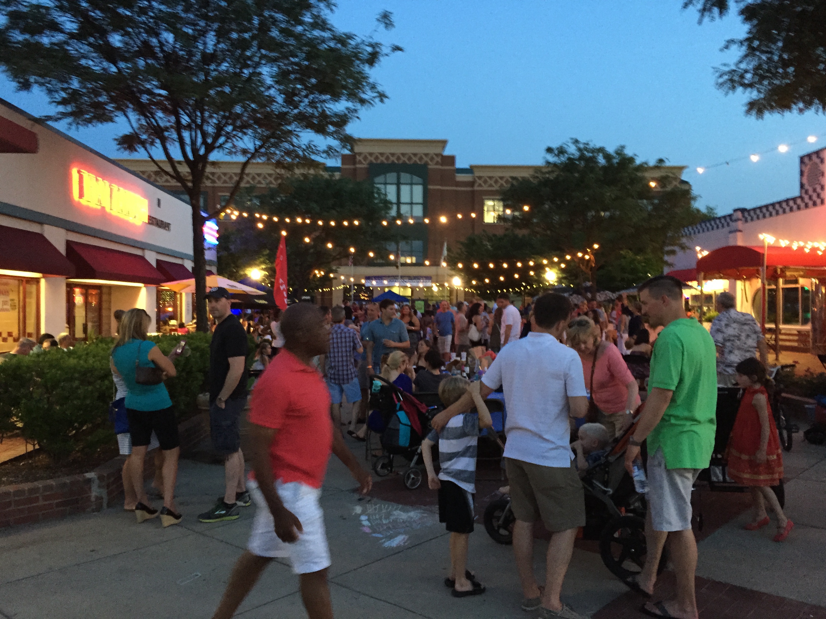 Main Street, Kentlands Gaithersburg, Maryland Live Work Learn Play