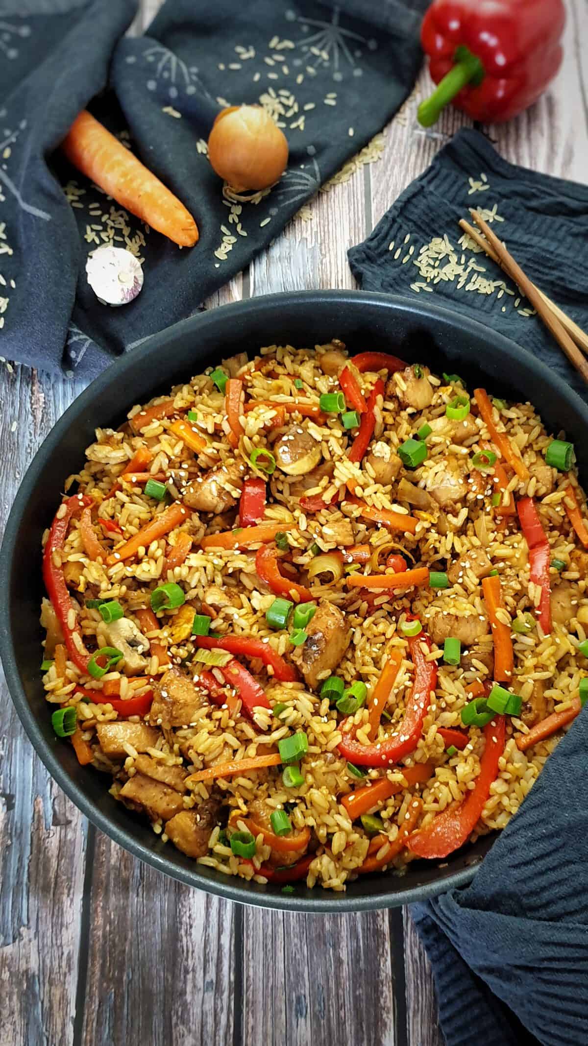 Gebratener Asia Reis mit Gemüse und Hähnchen Lydiasfoodblog