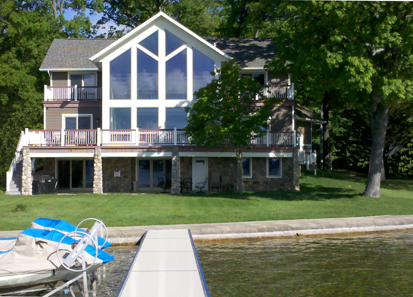 Ranch with Walkout Basement on Clear Lake Lynn Delagrange Fort Wayne