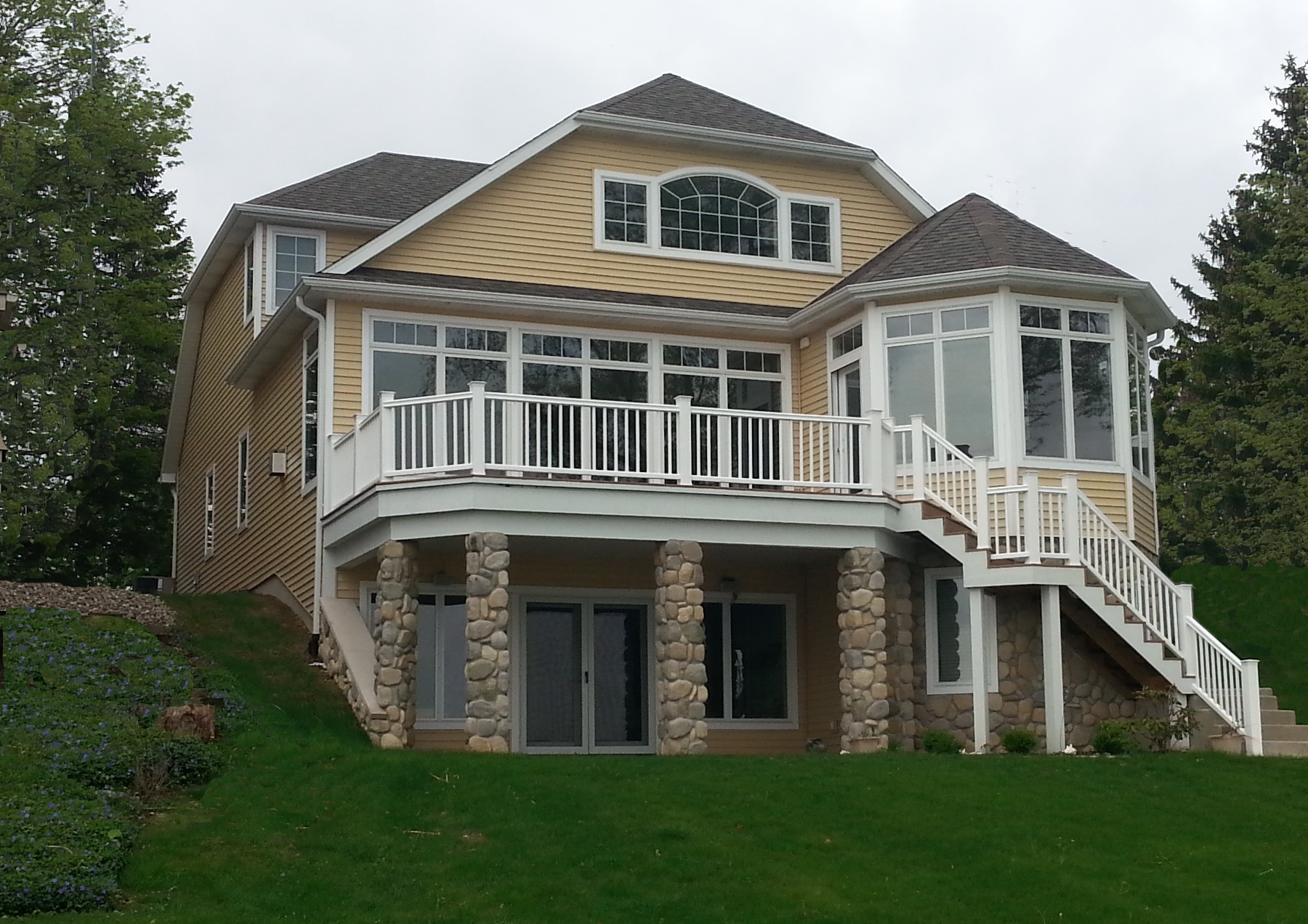 Ranch with Walkout Basement on Clear Lake Lynn Delagrange Fort Wayne Indiana Custom Home Builder