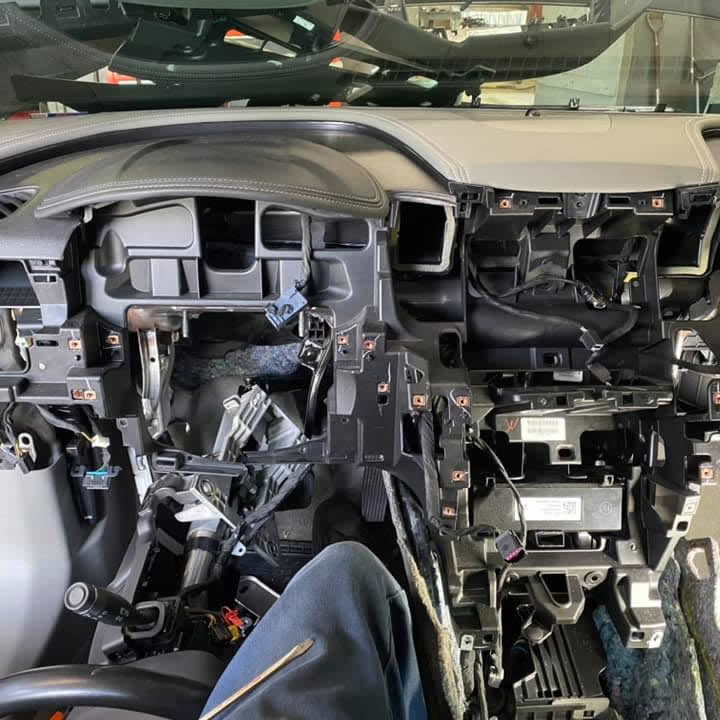 Home Lynn's Auto Repair