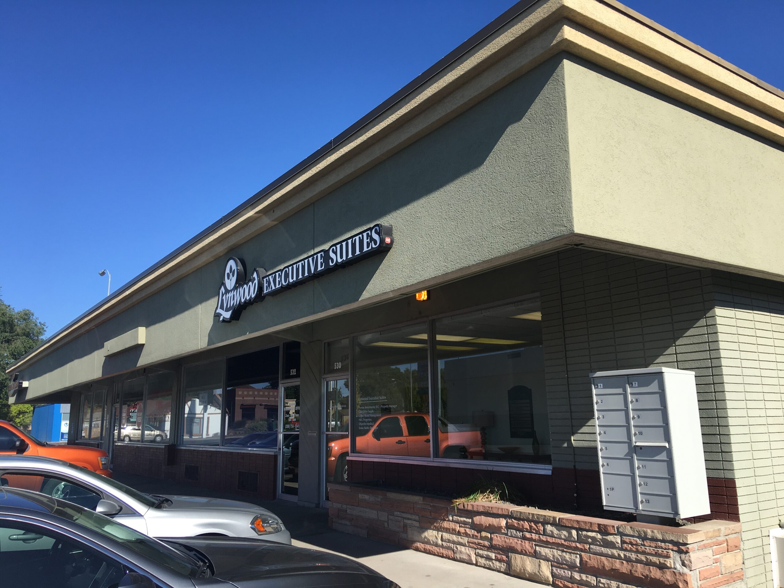 About Us Lynwood Shopping Center