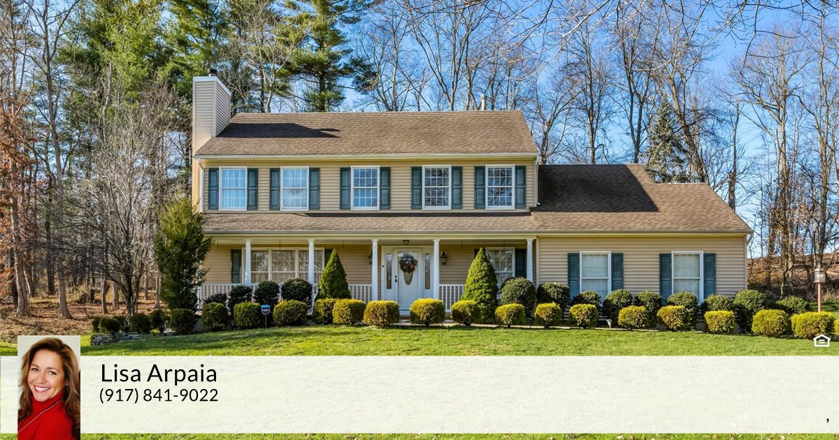 9 Somers Ct, Millstone, NJ 08535