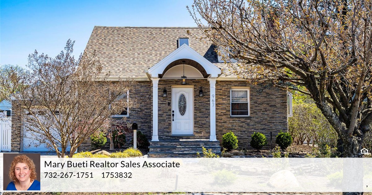 967 River Rd, New Milford, NJ 07646