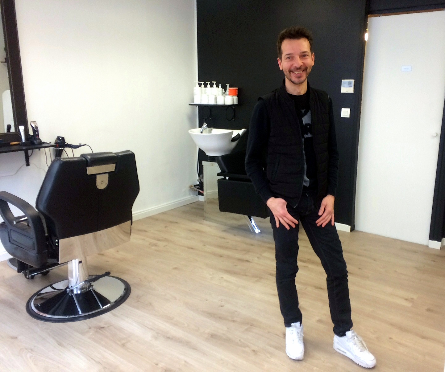 Ouverture du salon de coiffure Stéphane G rue de la