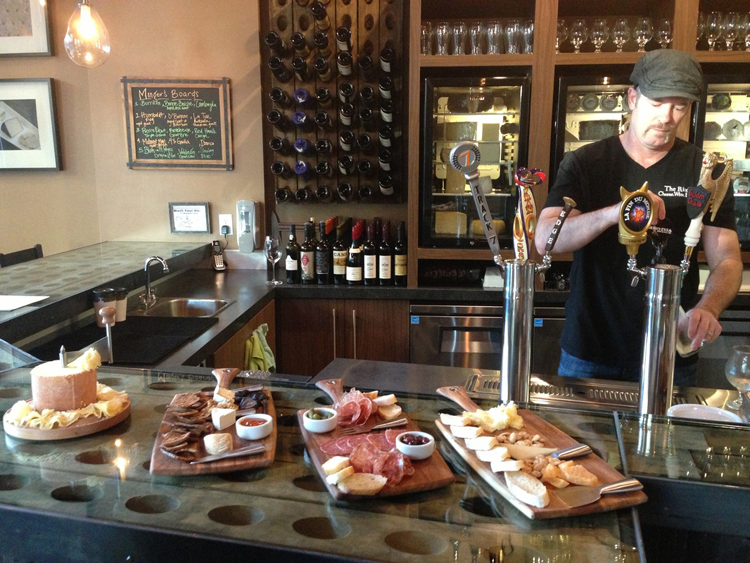 The 12 Best Restaurants in Sacramento's Midtown Neighborhood