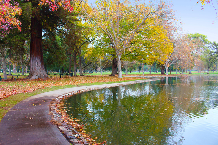 Your Guide to Sacramento's William Land Park