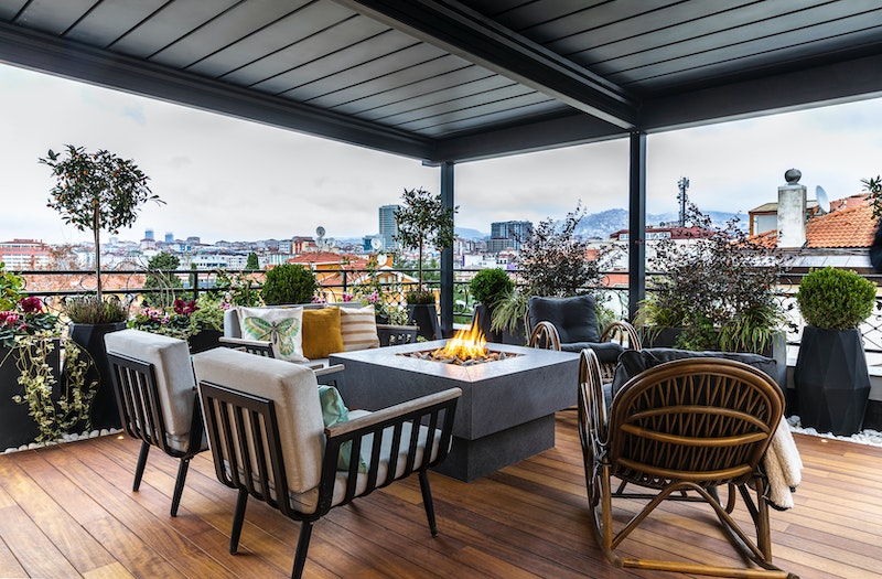 Warm Up at These Sacramento Restaurants With Fire Pits & Fireplaces