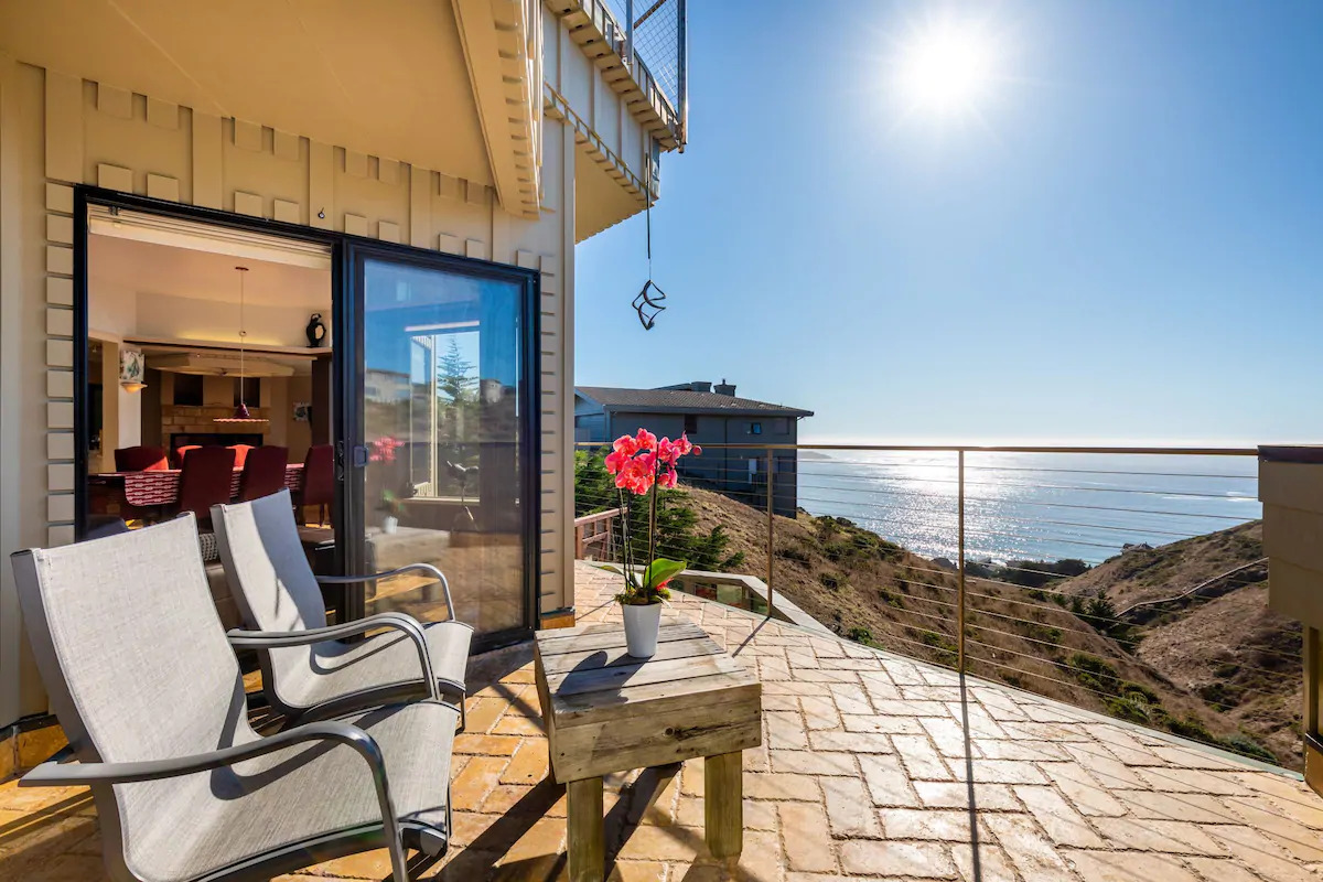 Highly Rated Airbnbs Within Two Hours of Sacramento