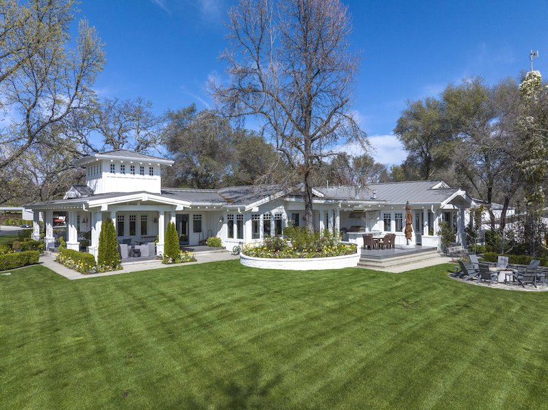 Country Luxury at This Sophisticated Horse Property in Loomis