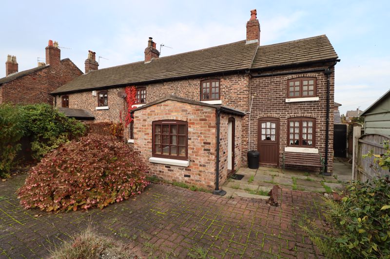 Mill Square, Liverpool Lyons Estates