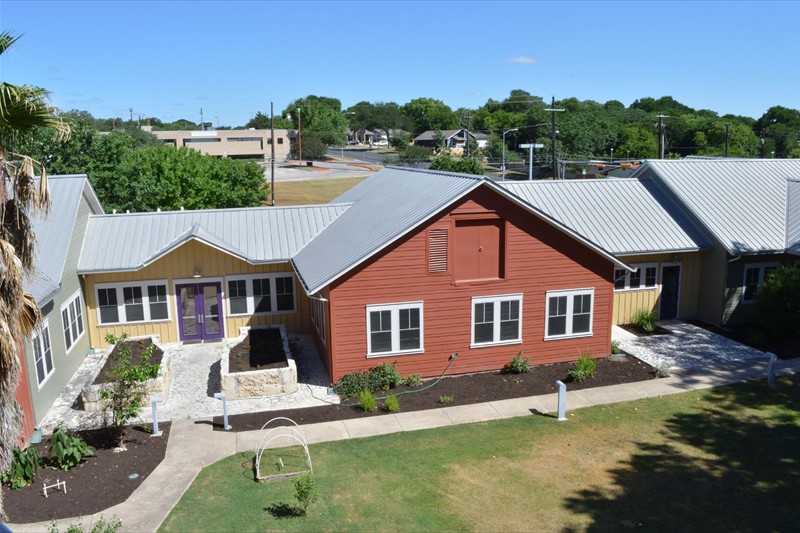 Lyons Gardens Apartments Austin, TX (512) 2361781