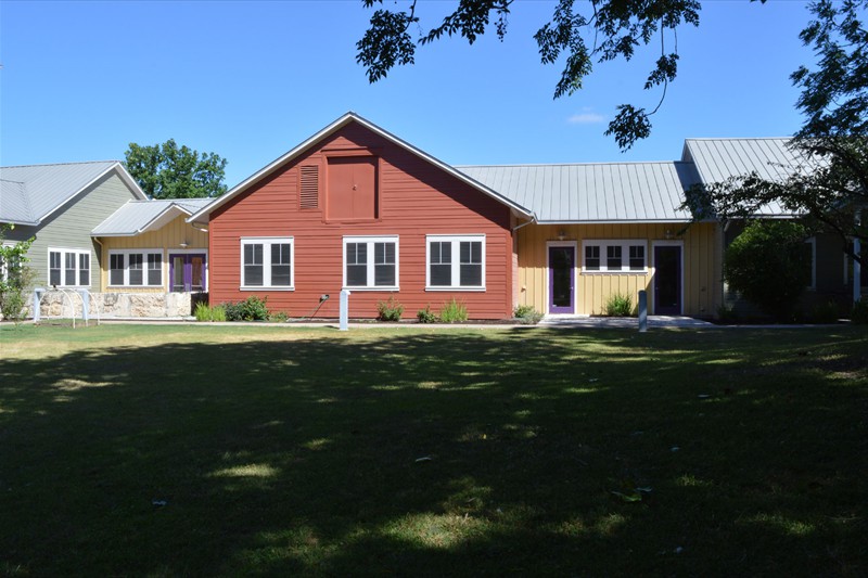 Lyons Gardens Apartments Austin, TX (512) 2361781