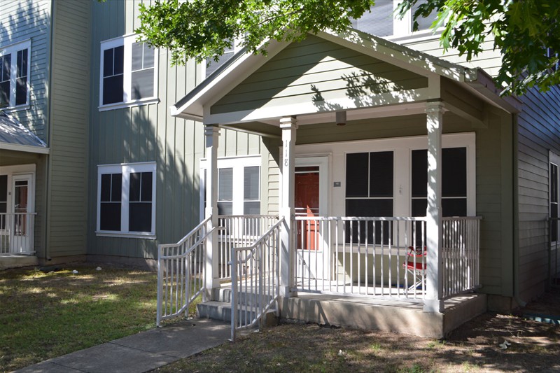 Lyons Gardens Apartments Austin, TX (512) 2361781