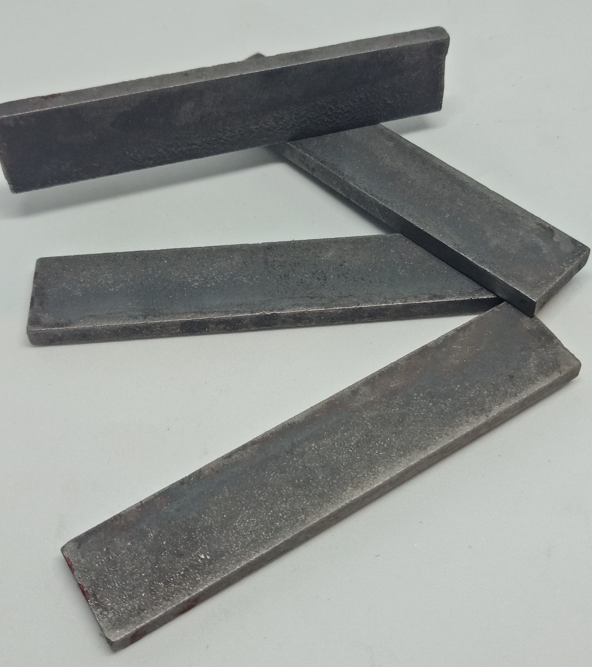 Roughcast Unoriented Alnico 5 Bar Lyrebird Pickups Custom