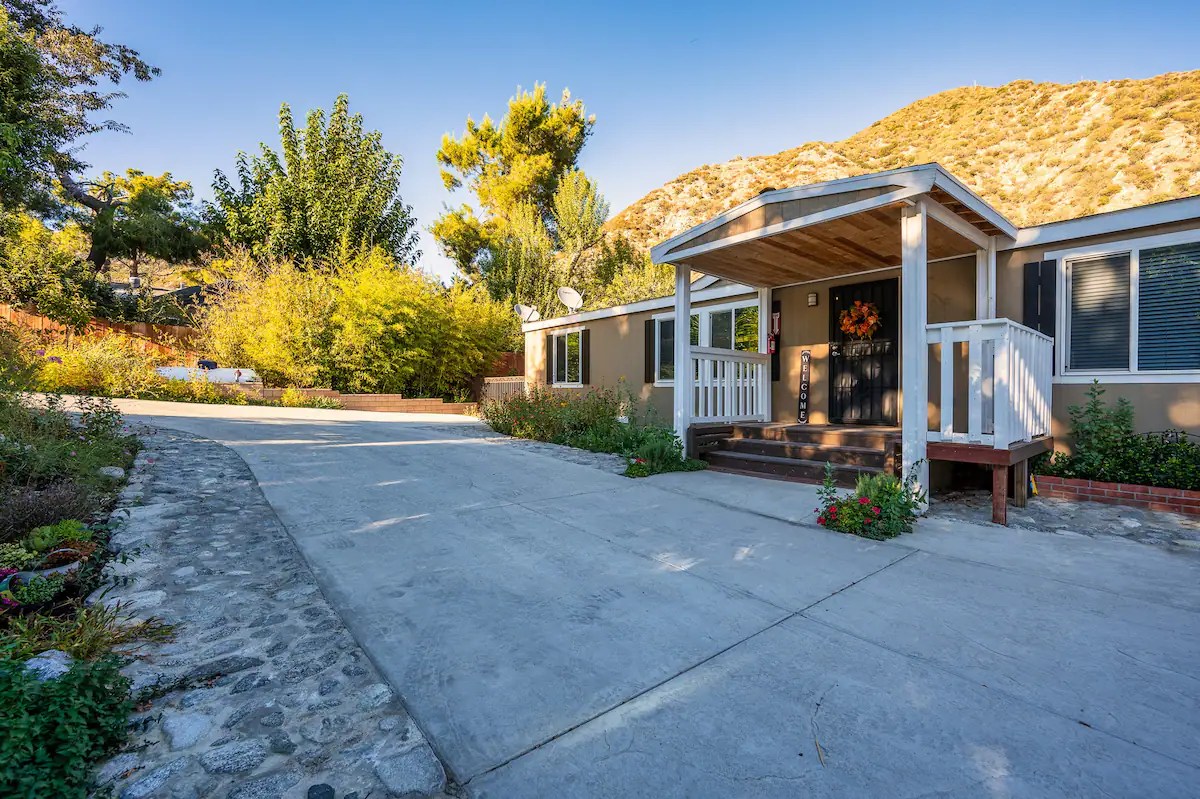 About Creek House Creek House Water Front