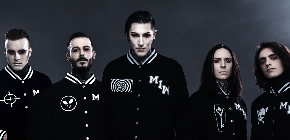 Klip Motionless In White Brand New Numb Fülelő