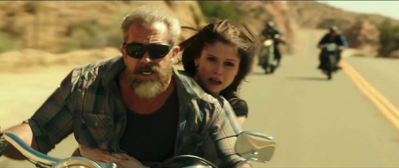 Mel Gibson vérre menően védelmezi lányát FilmSorozatSztárok