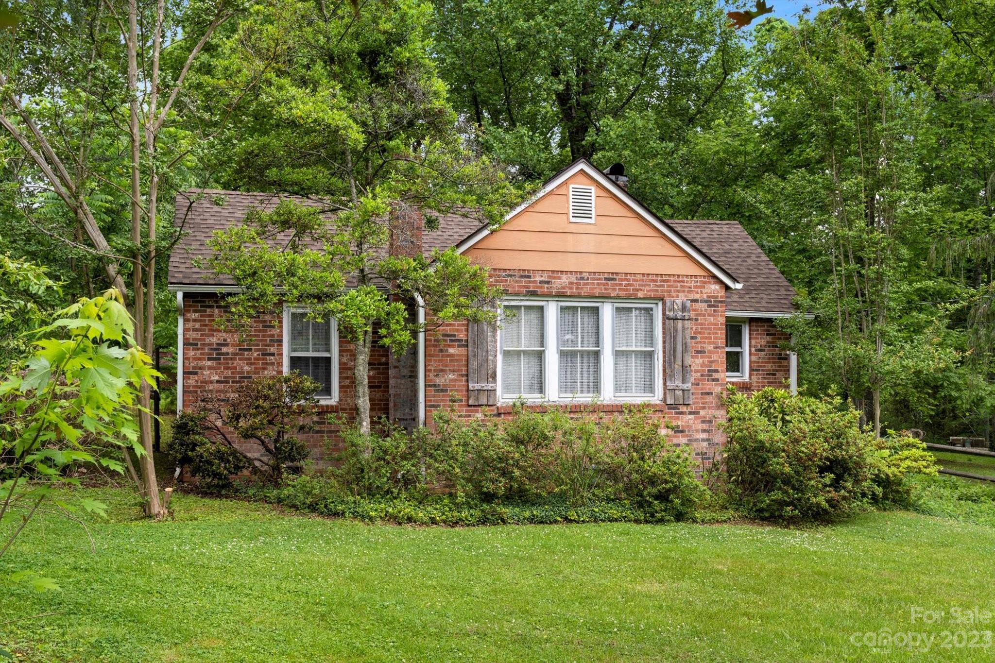 15 Windy Hill Dr, Etowah, NC 28729 MLS 4032721 Coldwell Banker