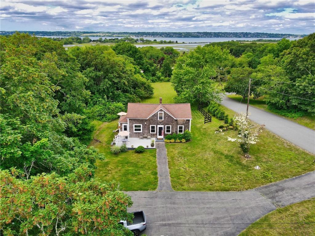 50 Wampanog Ln, Tiverton, RI 02878 MLS 1337702 Coldwell Banker