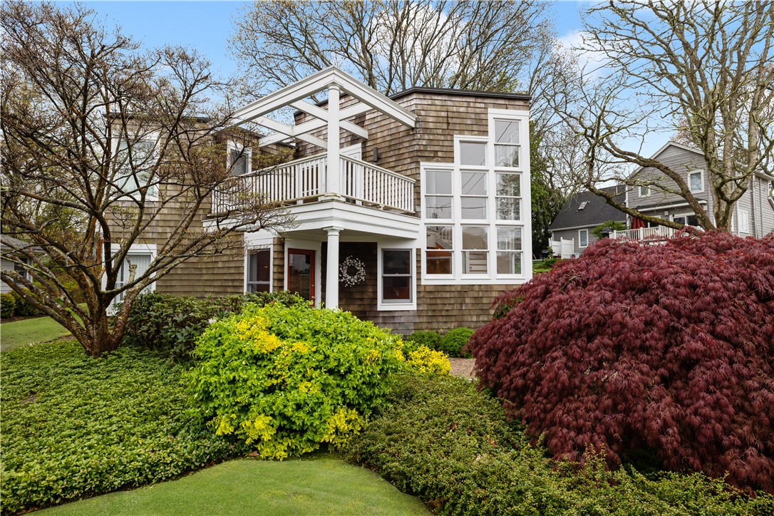 7 Spring Cove Rd, Narragansett, RI 02882 MLS 1358927 Coldwell Banker
