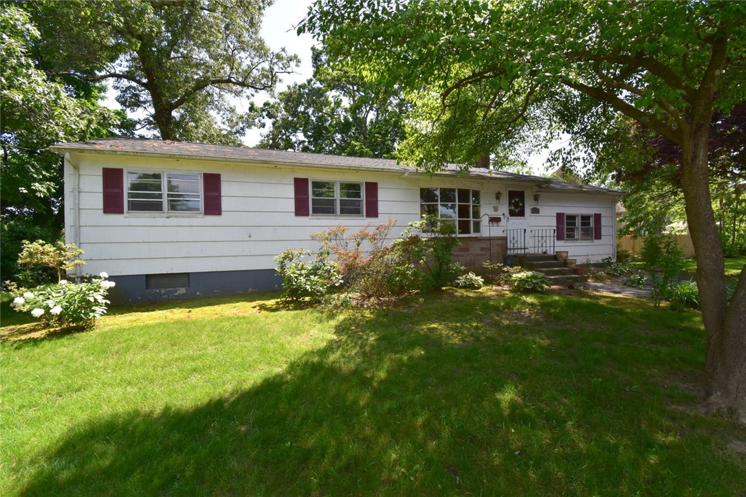 122 Eton Ave, Warwick, RI 02889 MLS 1360512 Coldwell Banker