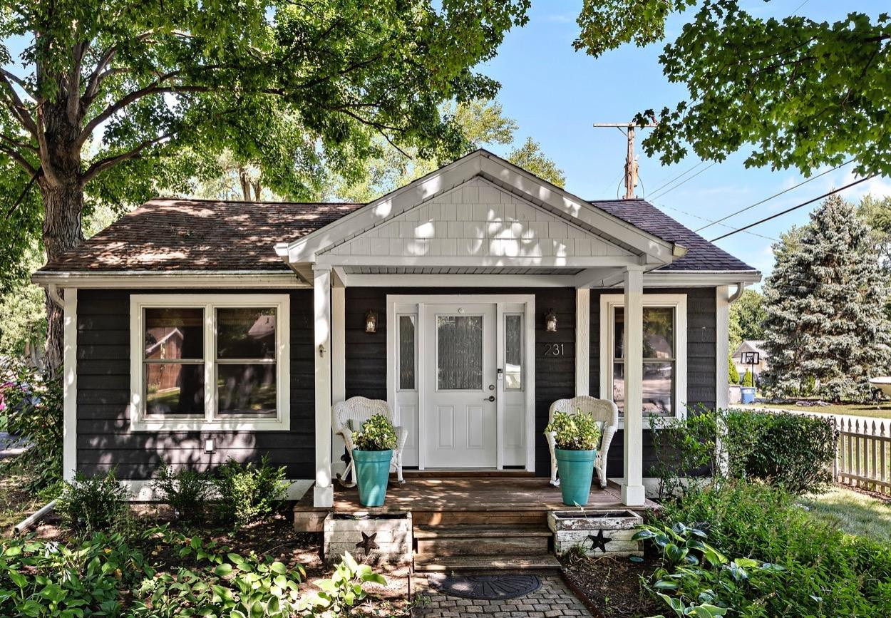 231 Leo Ave, Trail Creek, IN 46360 MLS 519040 Coldwell Banker