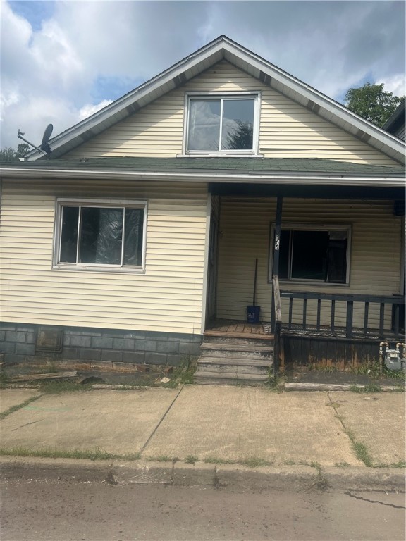 105 E E 10th Ave, Tarentum, PA 15084 MLS 1622759 Coldwell Banker